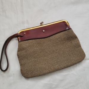 VINTAGE ETIENNE AIGNER JUTE Wristlet